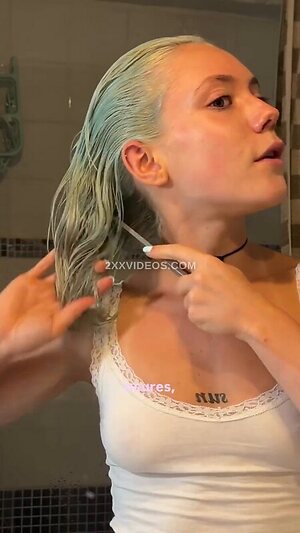 Ilovehercrookedteeth Nude Leaked Photo #76