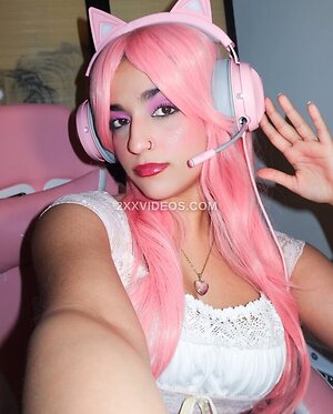 imsmokehijabi Nude Leaked Photo #20