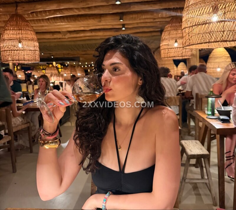 Irem Avci photo