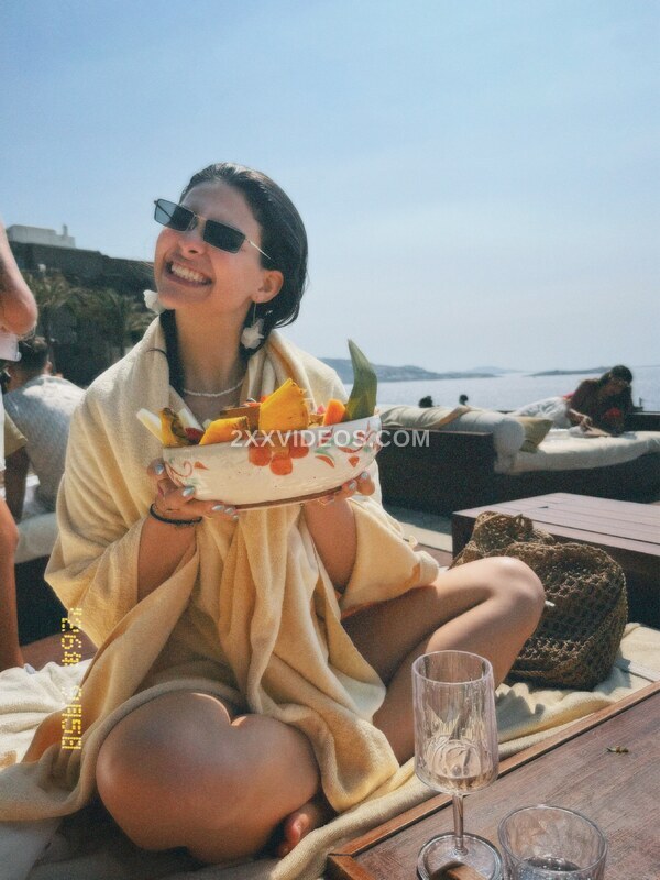 Irem Avci photo