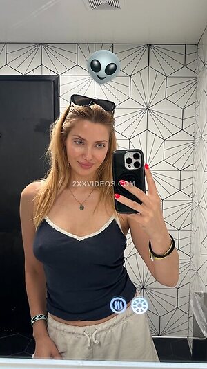 Irenka Simon I irenka_simon Nude Leaked Photo #4