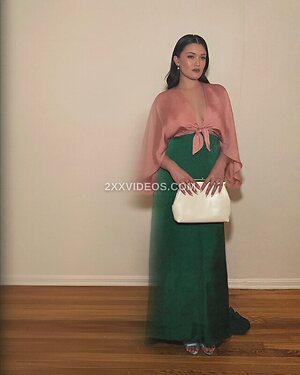 Isa Briones photo