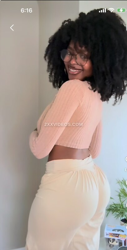 Isabellanoona photo