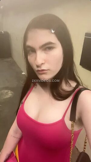 Ivy Wolk Nude Leaked Photo #4