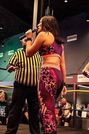 Izzy Moreno photo