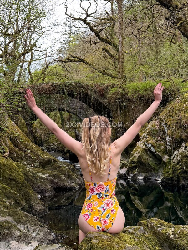 Jade Lloyd photo