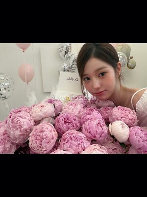 Jang Won-young photo