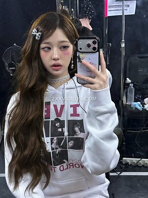 Jang Won-young photo