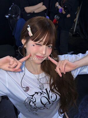 Jang Won-young photo