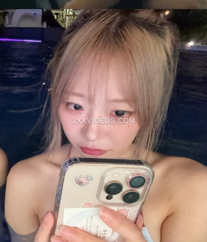 Jeewon photo