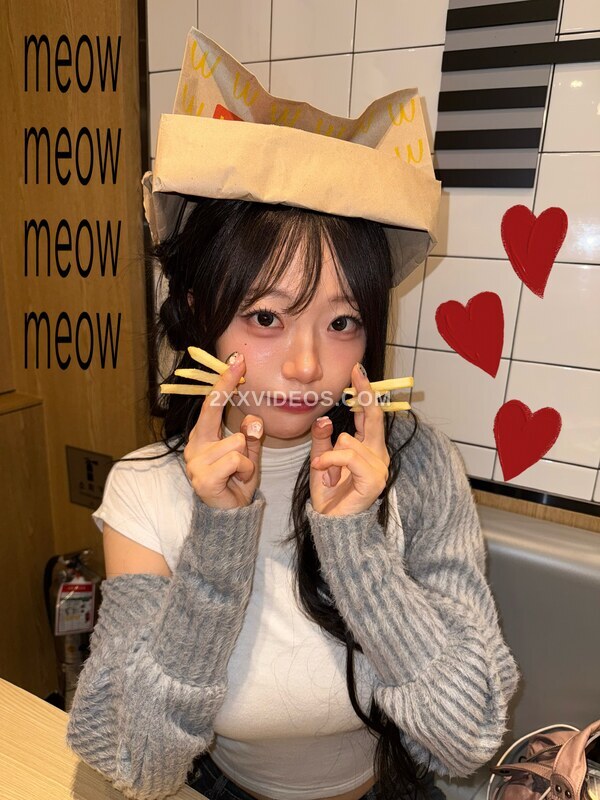Jeewon photo