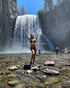 Jenn Morel photo