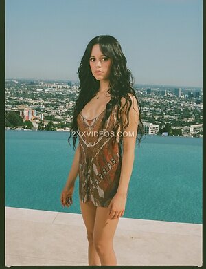 Jenna Ortega photo