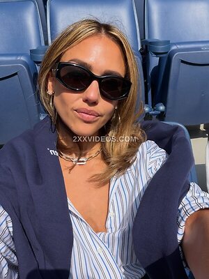 Jessica Alba photo