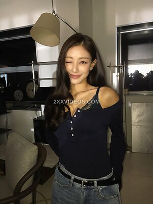 Jihyo Nude Leaked Photo #4