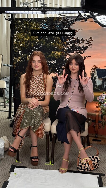 Joey King photo