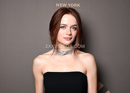 Joey King photo