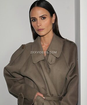 Jordana Brewster Nude Leaked Photo #5