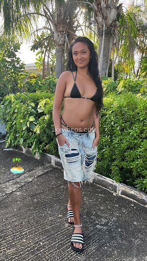 Joy Crookes Nude Leaked Photo #5