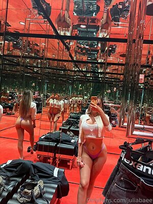 Juliabaee Nude Leaked Photo #2