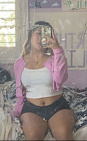 Julianne Nude Leaked Photo #11