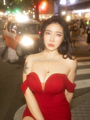 Jung Saerom Nude Leaked Photo #8