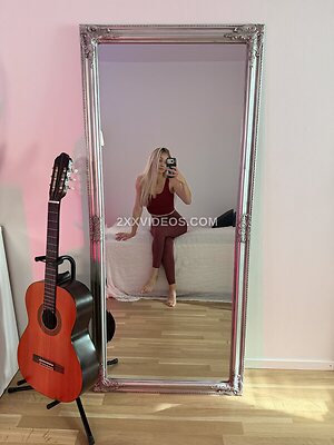 Kandyland Nude Leaked Photo #3