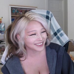 Kang Hee Yoon photo