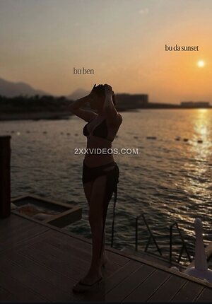 Kardelen Akıncı Nude Leaked Photo #5