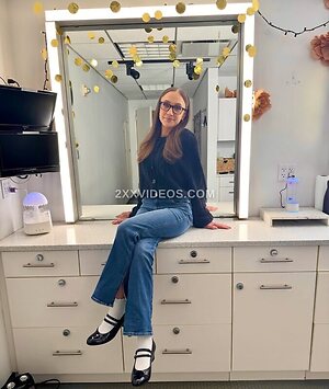 Kat Timpf Nude Leaked Photo #5