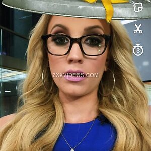 Kat Timpf Nude Leaked Photo #7