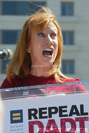 Kathy Griffin Nude Leaked Photo #20