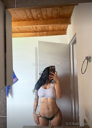 Kattdumont Nude Leaked Photo #5