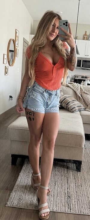 Kayla Kecskes photo