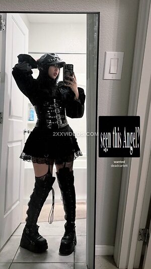 kaz.uhh Nude Leaked Photo #9