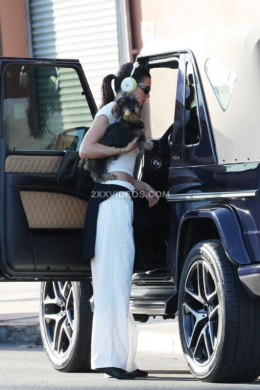 Kendall Jenner photo