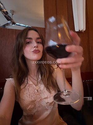 Kiernan Shipka Nude Leaked Photo #8