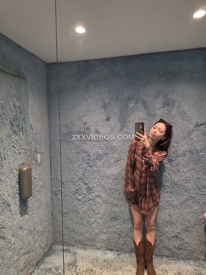 Kim Chaewon Nude Leaked Photo #92