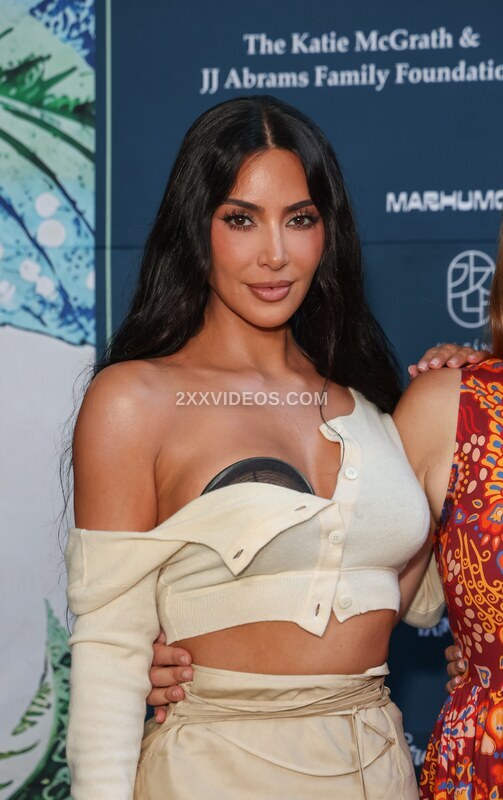 Kim Kardashian photo