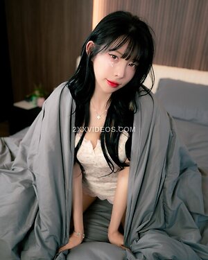 Kim Yu Nude Leaked Photo #17