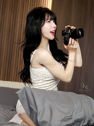 Kim Yu Nude Leaked Photo #19