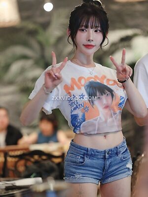 Kim Yu Nude Leaked Photo #34
