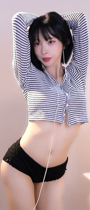Kim Yu photo