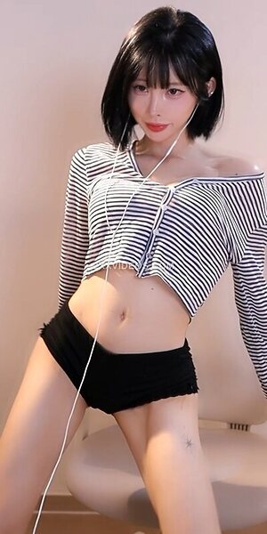 Kim Yu photo