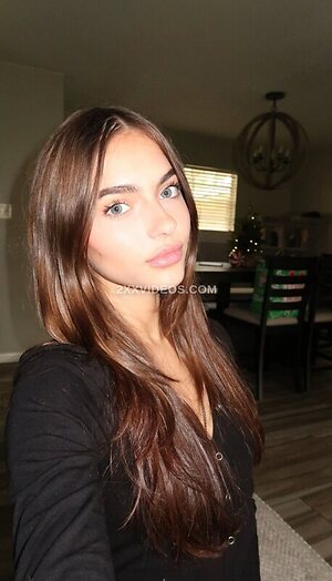Kinsley Wyatt photo