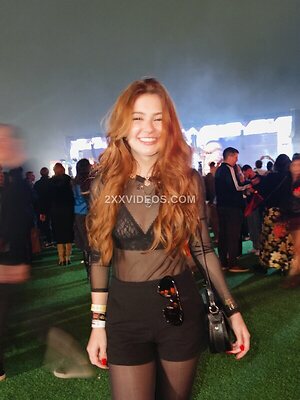 Klara Castanho photo