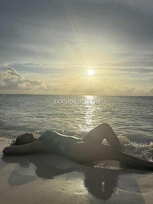 komal bhagat Nude Leaked Photo #30