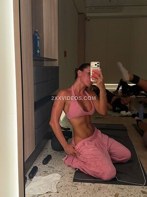 Krissy Cela photo