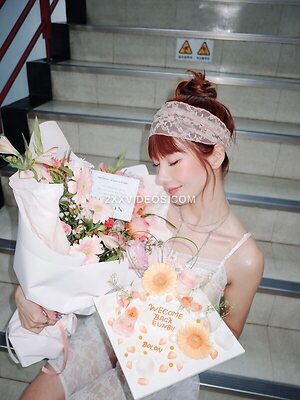 Kwon Eunbi photo