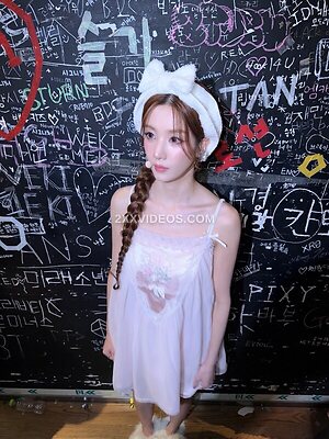 Kwon Eunbi photo